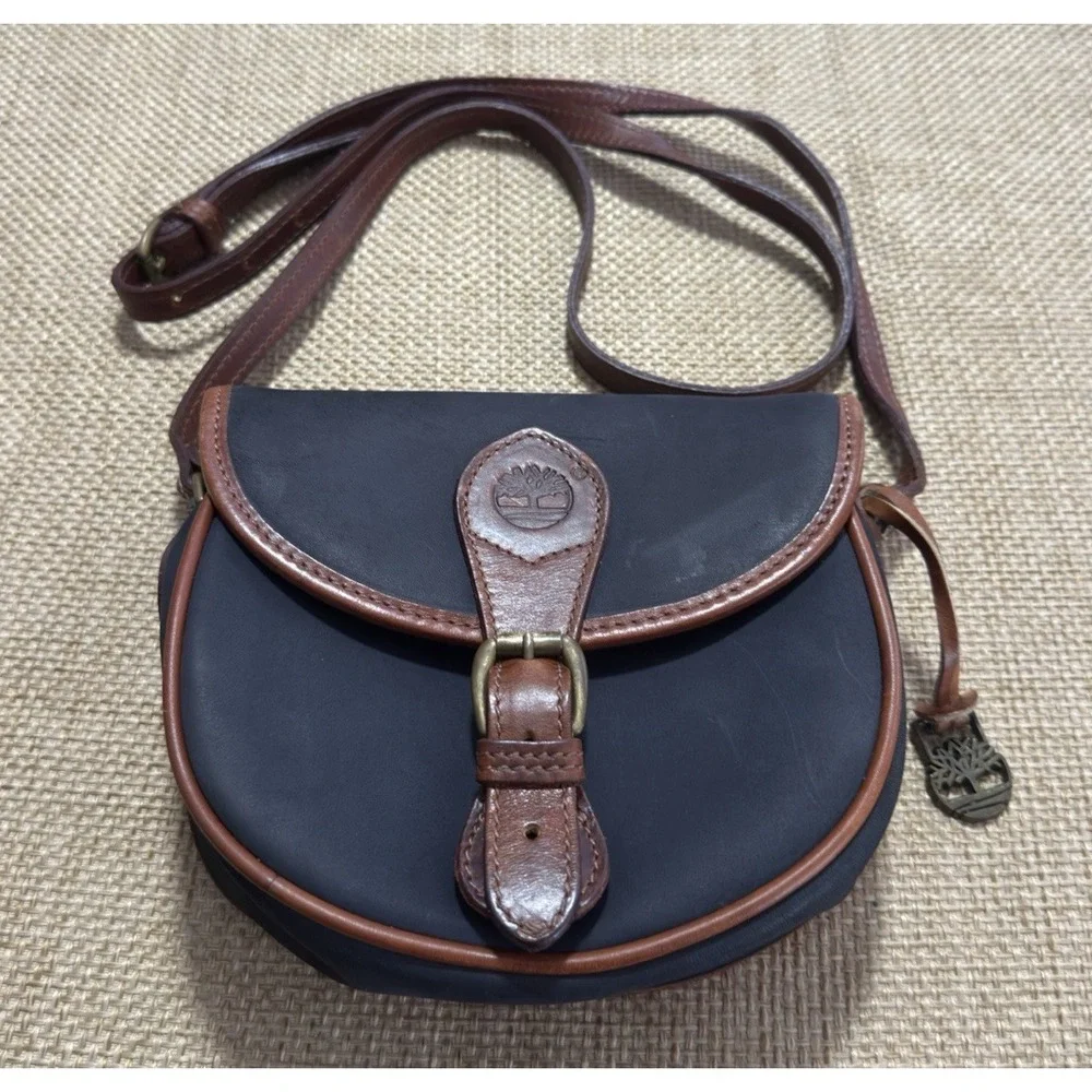 Vintage Timberland Leather Flap Crossbody Black Saddle Bag Brass Purse USA
